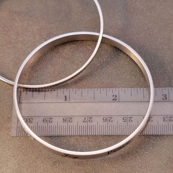 New Word Affirming Abundant Life Bracelet Silver Double Bangle Bracelet - Picture 6 of 9
